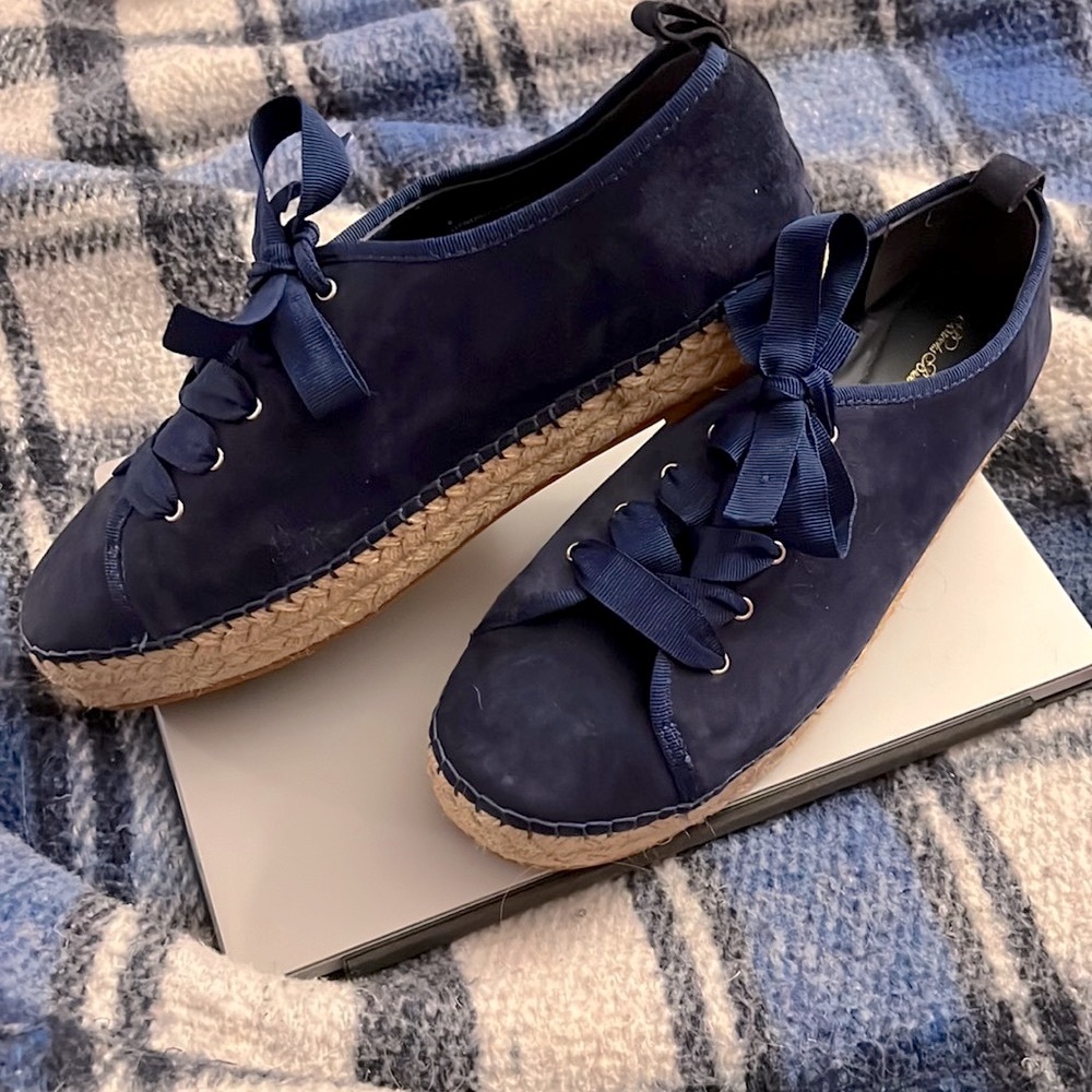 BROOKS BROTHERS NAVY SUEDE SPORTY LACE UP ESPADRILLES Size8